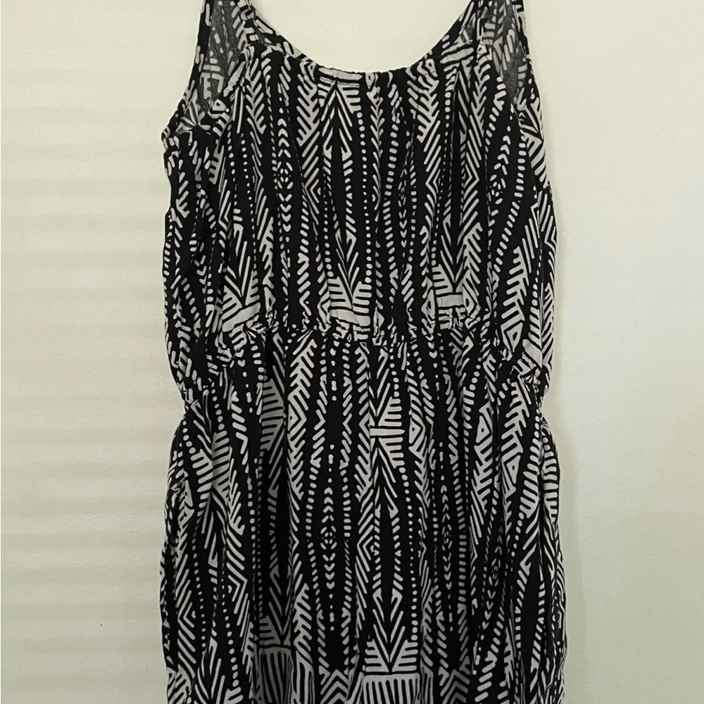 Mossimo supply co. Romper with pockets - Picture 2 of 5